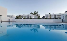 Serena Holiday Homes By Livvo